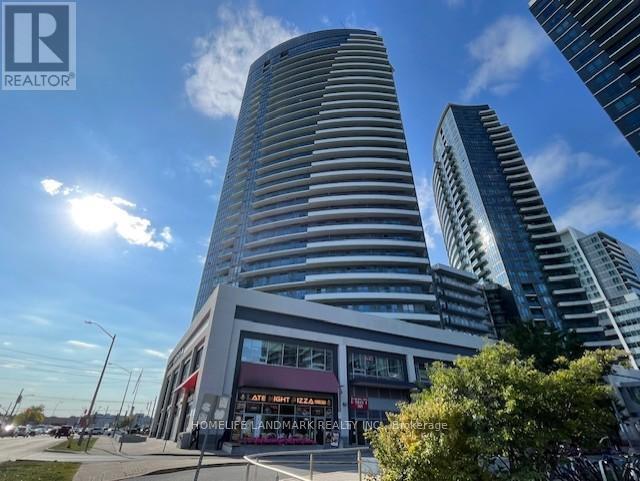 Building Photo - 7161-7161 Yonge St