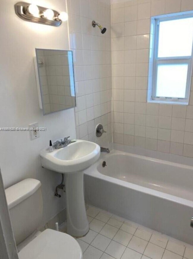 Foto del edificio - 315 NW 84th Terrace