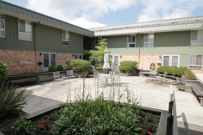 Building Photo - 4080 W Rivers Edge Cir