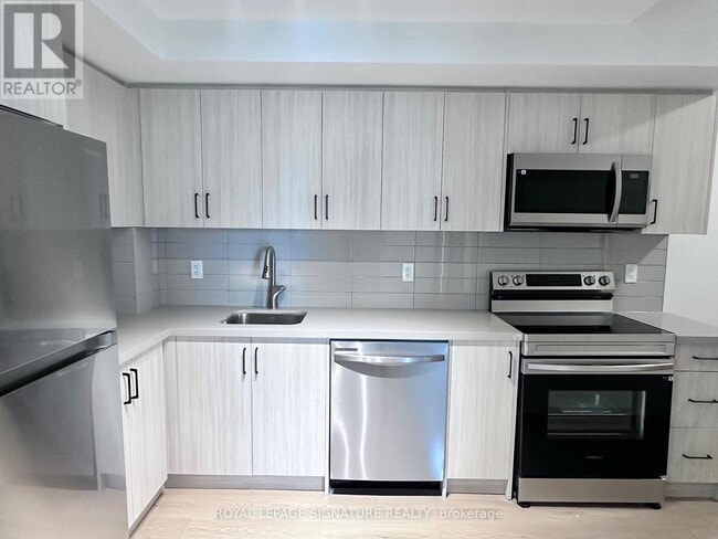 Building Photo - 3429 Sheppard Ave E