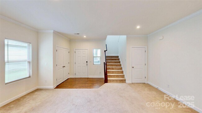 Building Photo - 4523 Collingham Dr