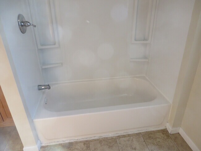 Foto del edificio - 5 Bedroom Home in the very core of Downtown (West Central, Downtown)