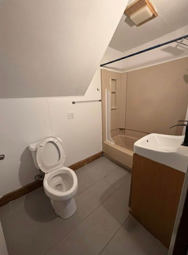 Foto del edificio - 61 Kimberly Ave