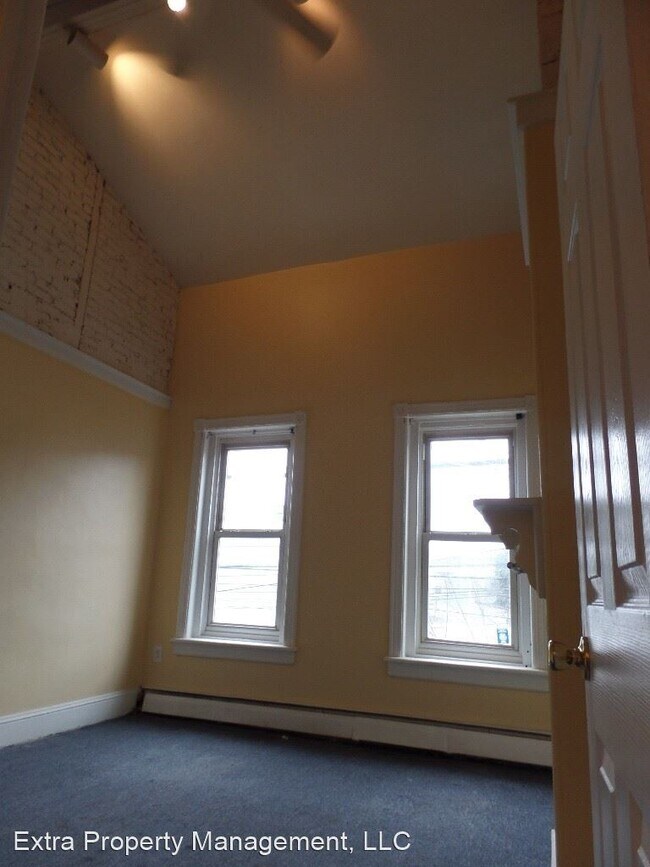 Foto del edificio - 2 br, 1 bath House - 609 Genesee St