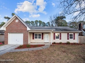 Building Photo - 436 Wolf Run Ln