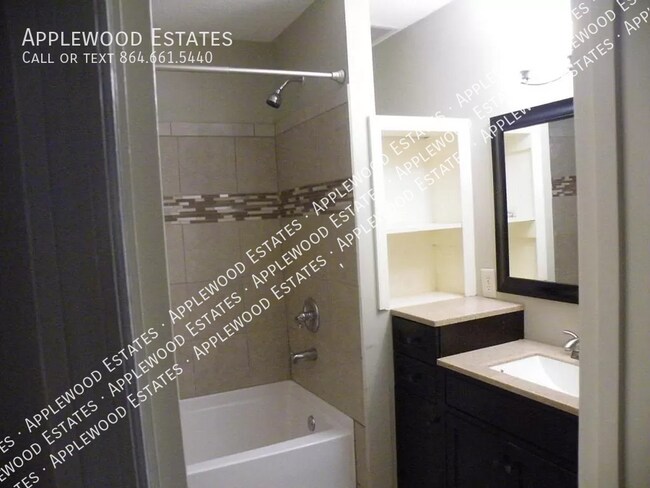 Foto del edificio - 131 State Rd S-42-9745