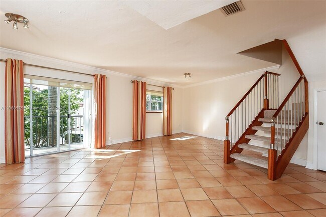 Foto del edificio - 8650 SW 67th Ave