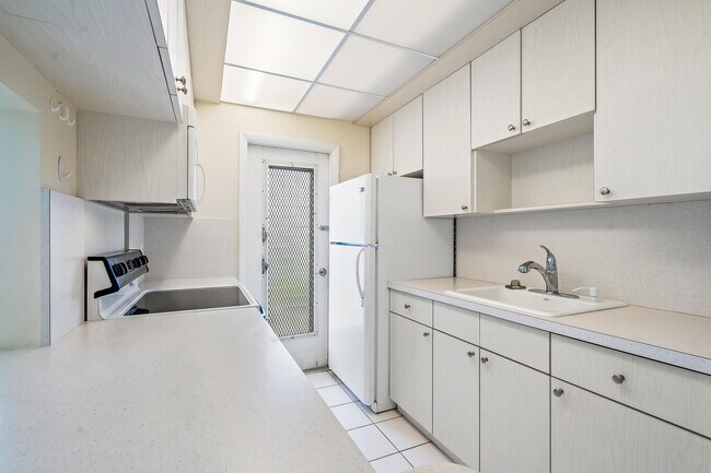 Foto del edificio - 3600 N Ocean Dr