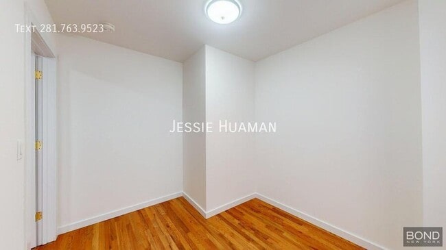 Building Photo - 1427 York Ave