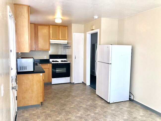 2 Bedroom Apartment now available - Apartment for Rent in South San