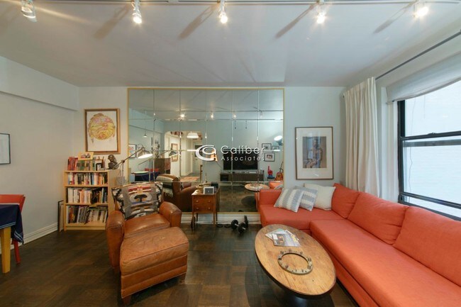 Foto del edificio - 1 W 126th St