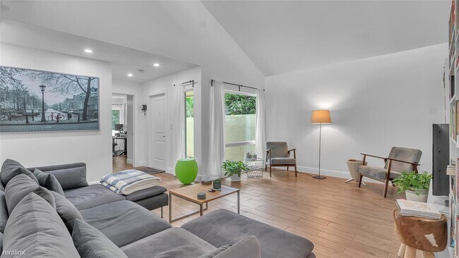 Foto del edificio - 3 br, 2 bath House - Rock Creek