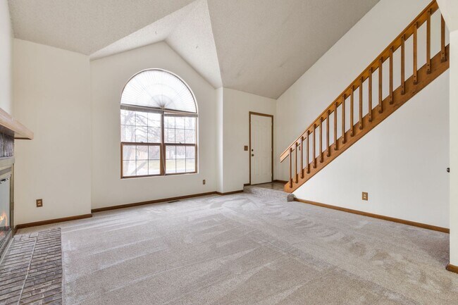 Foto del edificio - Updated 4 bedroom Convenient Location