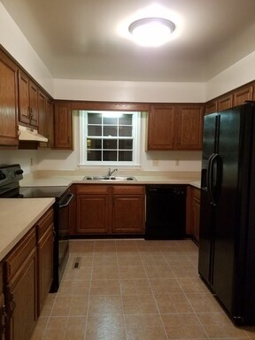 Foto del edificio - 12005 Sheraton Hills Dr