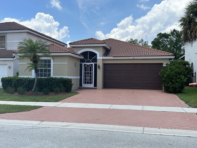 Foto del edificio - 3704 Miramontes Cir