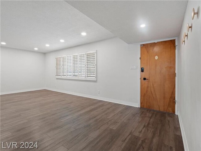 Building Photo - Fall in love with this spectacular vintage...