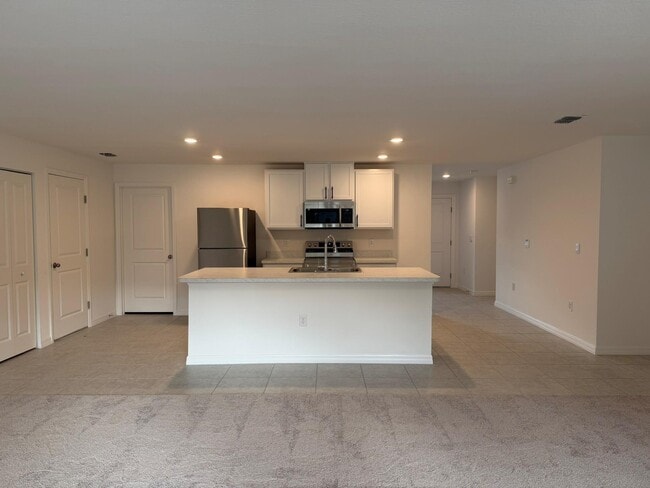 Building Photo - 8855 101st Ct