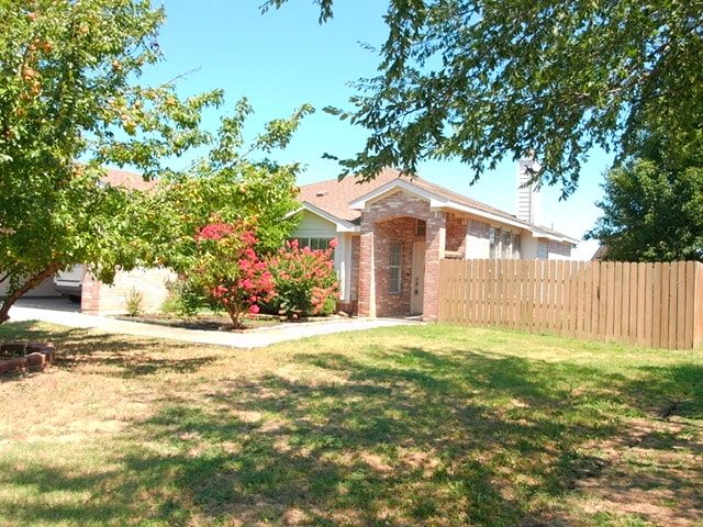 Building Photo - 518 Lone Star Park Ln