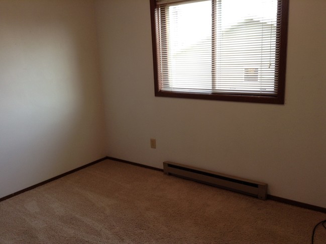 Building Photo - Hillcrest Duplex