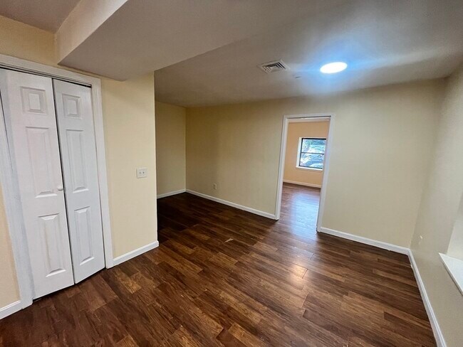 Building Photo - 94 Eastern Ave