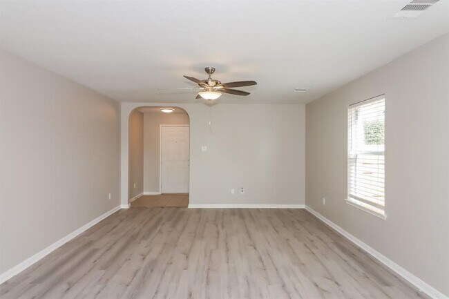 Building Photo - 20927 Balmoral Glen Ln