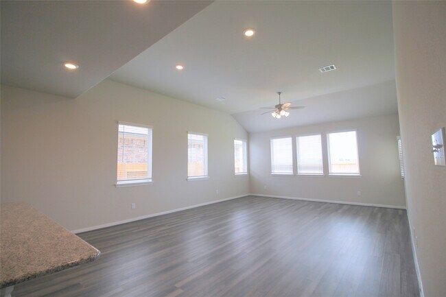 Foto del edificio - 26018 Windy Prairie Ct