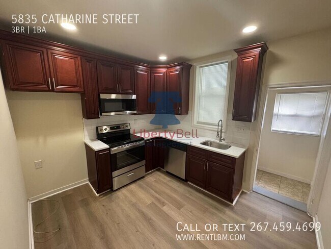 Foto del edificio - 5835 Catharine St