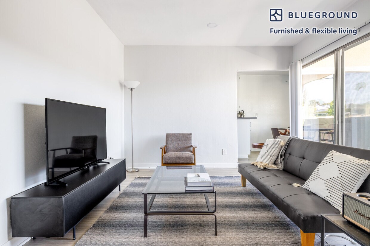 Foto principal - 3537 Clarington Ave