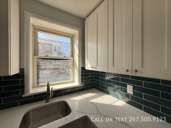 Foto del edificio - 101 N 63rd St