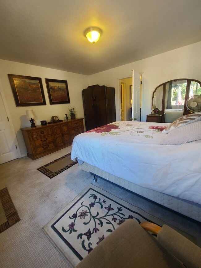 Building Photo - Great home in Dallas