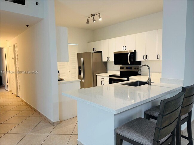 Foto del edificio - 19555 E Country Club Dr