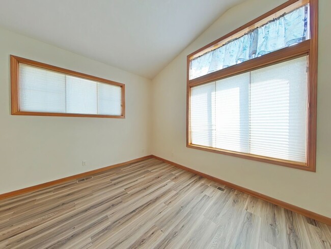 Building Photo - 3 Bedroom House ~ Close to Downtown ~ 55+ ...