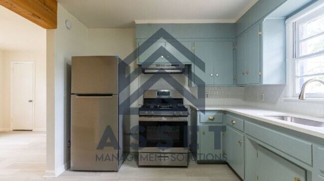 Foto del edificio - Charming 4 Bedroom Rent to Own Home!!