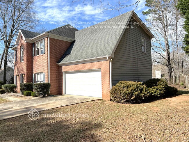 Foto del edificio - 120 Doubles Dr