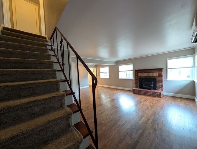 Building Photo - Great 3 bed/2bath home in Eugene