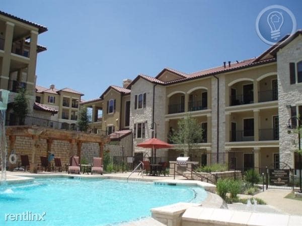 Primary Photo - 360 Westlake Dr