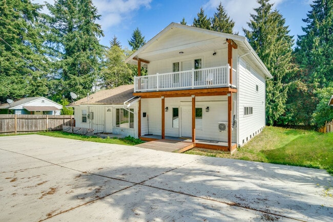 Building Photo - 16208 47th Ave S