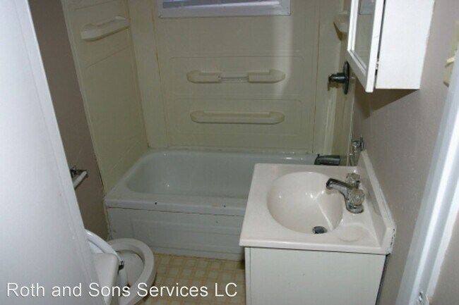 Building Photo - 2 br, 1 bath House - 1765 E Emma Ave