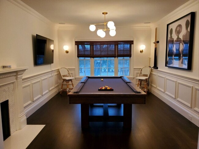 Building Photo - 50 Narrow Ln