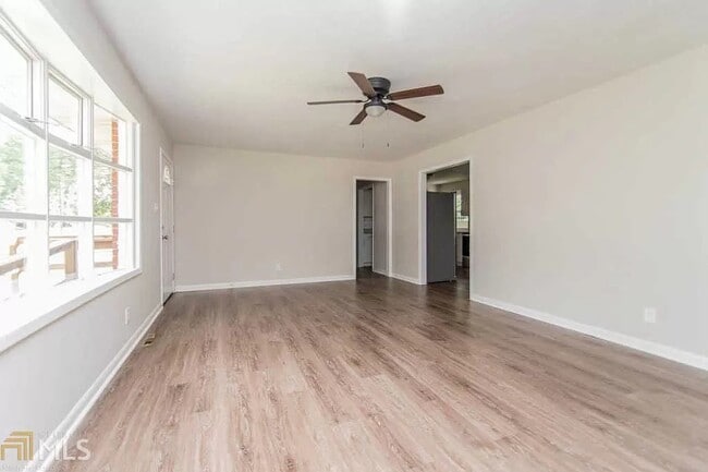 Building Photo - 502 Moseley Rd