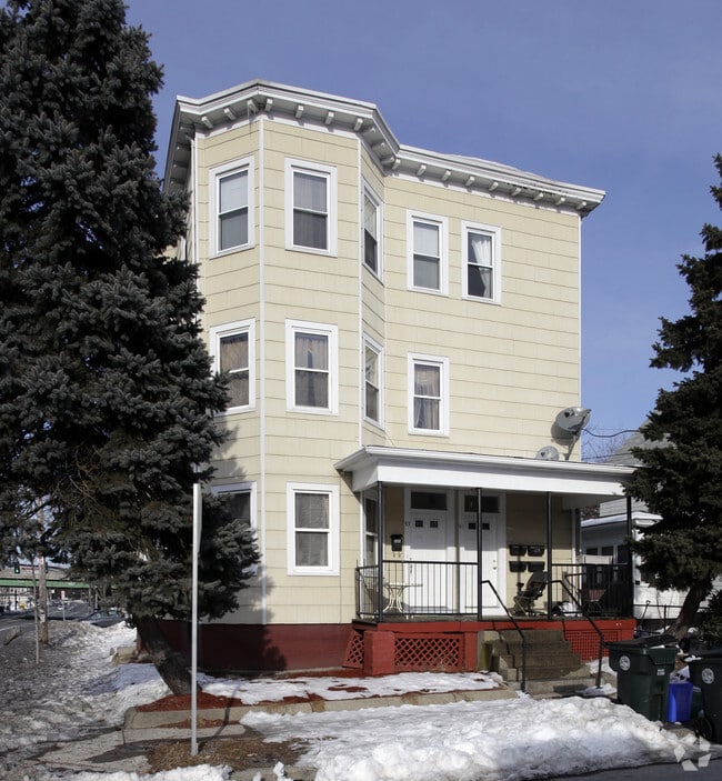 Building Photo - 51-53 Hamlin St