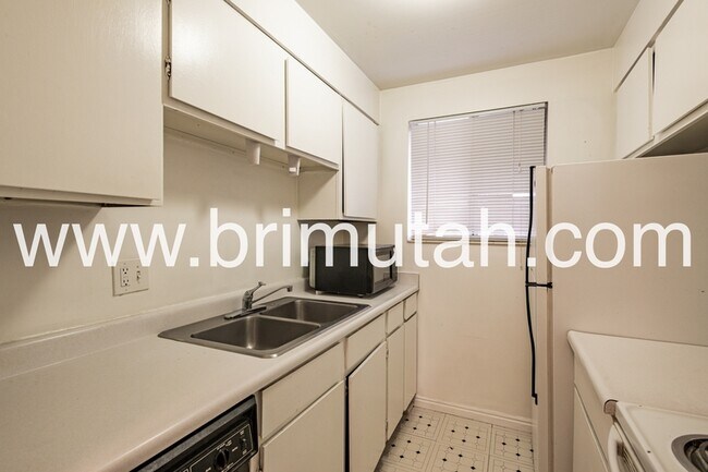 Foto del edificio - 1418-1426 S. 1100 E. - 8S