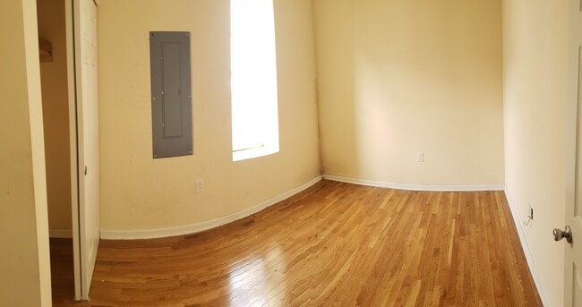 Dormitorio - 3509 W Clearfield St