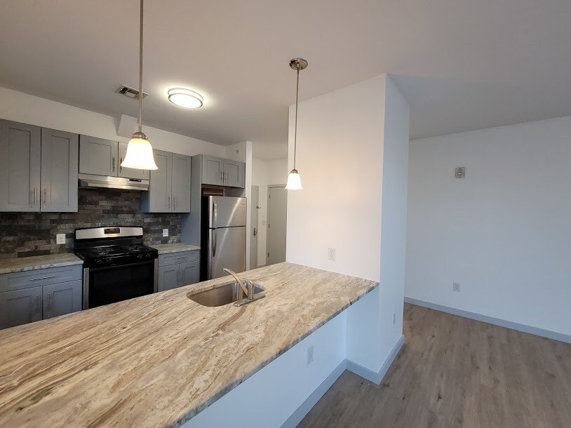 11 Elwood Ave Unit 103, Newark, NJ 07104 Apartments in Newark, NJ