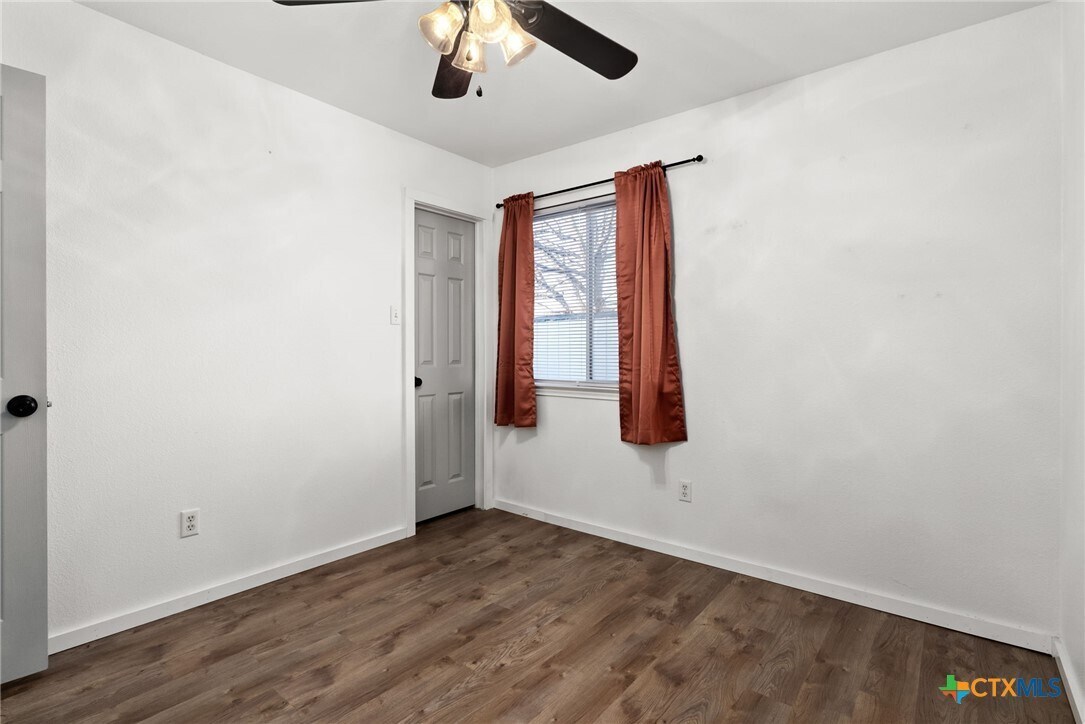 Foto del edificio - 3307 Cherry Rd
