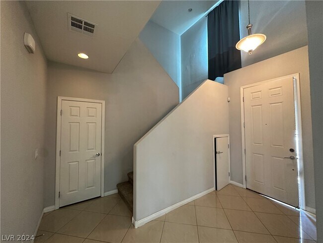 Building Photo - 6439 Pochman Mesa St