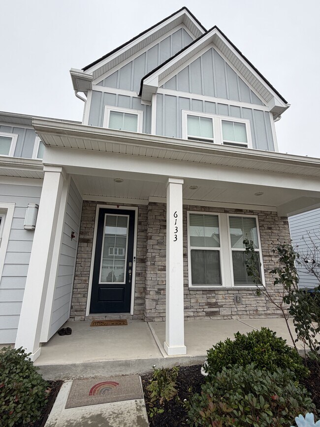 Foto del edificio - 6133 Alsace Ln