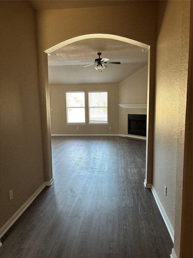 Foto del edificio - 16711 Jib Ct