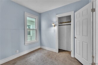 Building Photo - 212 Lockwood Ave