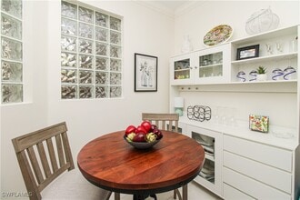 Building Photo - 8217 Parkstone Pl